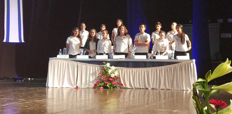 AMIT Ulpanat Haifa Student Wins District Competition on Zionism