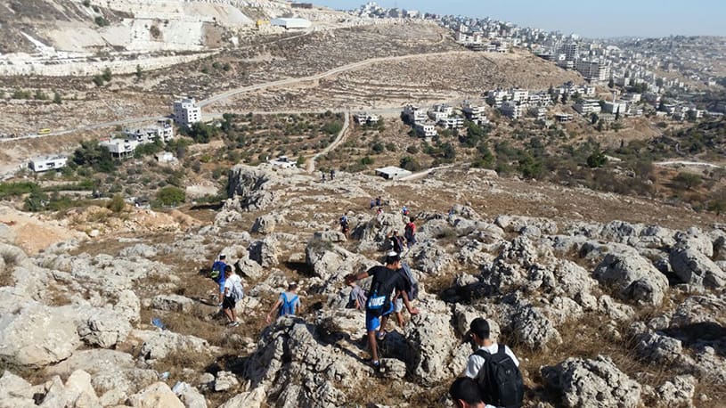 AMIT Dvir Students Take a Hike