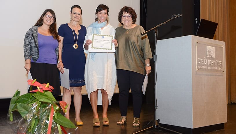 AMIT Hatzor Biology Teacher Wins National Award