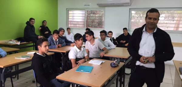 Menorat Hamaor students