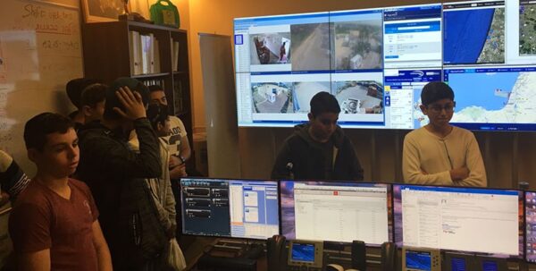 Students from AMIT Bar Ilan High School in Netanya recently took part in a “mission” to find natural gas and oil around the world organized by the Noble Energy company.