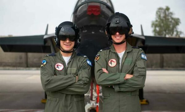 4 Gwen Straus graduates soar into the Israeli air force