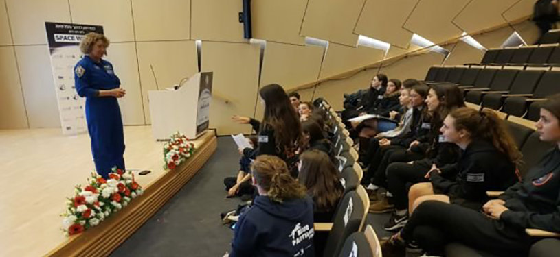 NASA astronaut tells AMIT Modi’in girls to reach for the stars