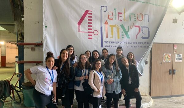 AMIT Modi’in girls take part in “make-a-thon” to help disabled children
