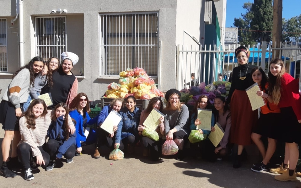 Haifa students combine good grades and good deeds